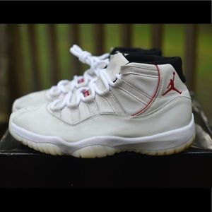 Nike Air Jordan Retro XI 11 Platinum Tint